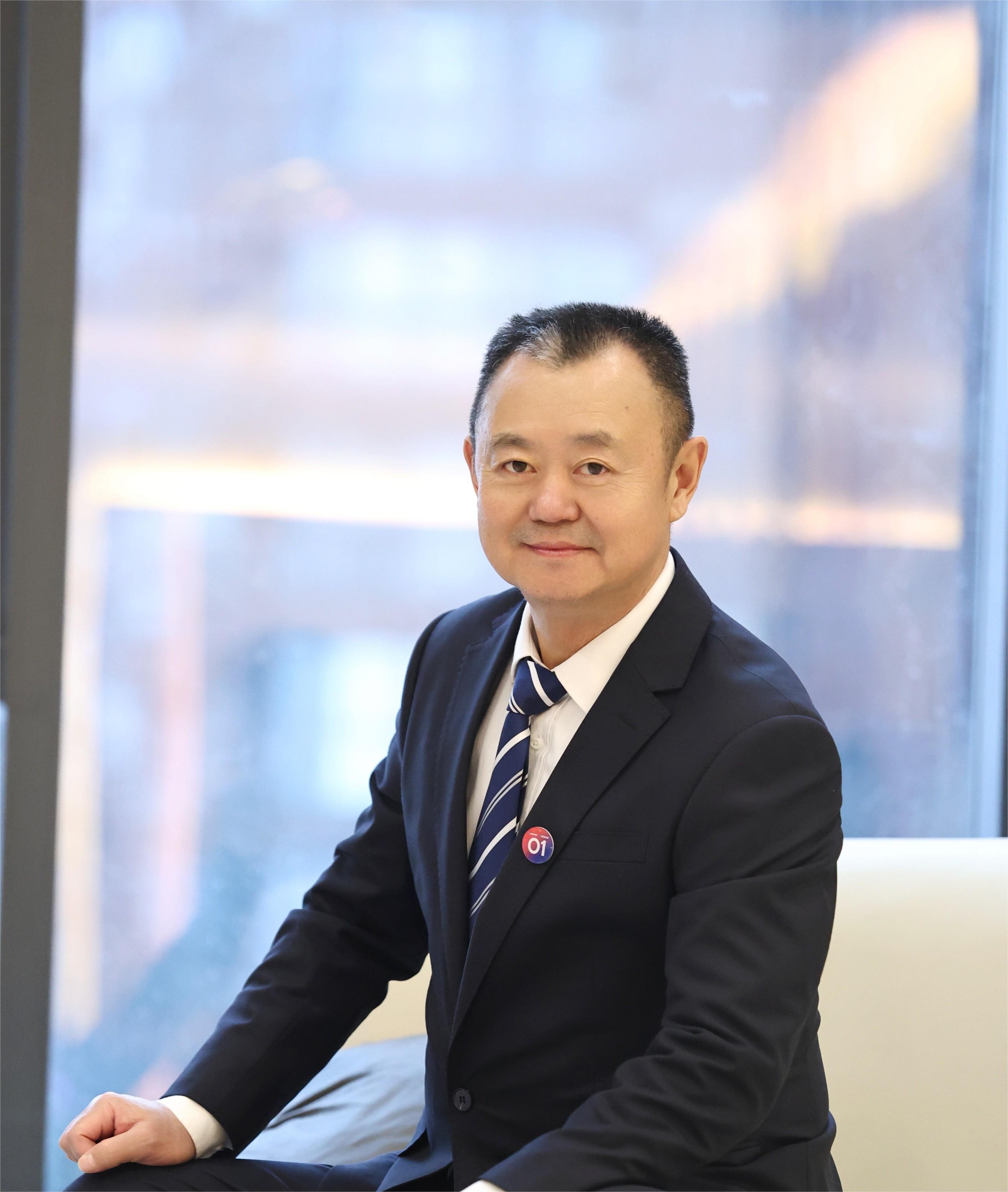 董事長(zhǎng)：黎明